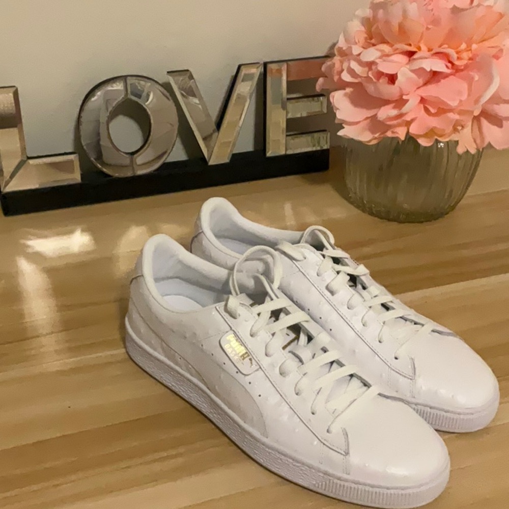 🚨NEW🚨 Puma sneakers size 10.5